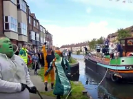 Syntan Barge Pull video by Barry Freeman.