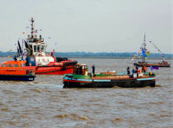 Syntan at the Jubilee flotilla - courtesy Sheila Burton